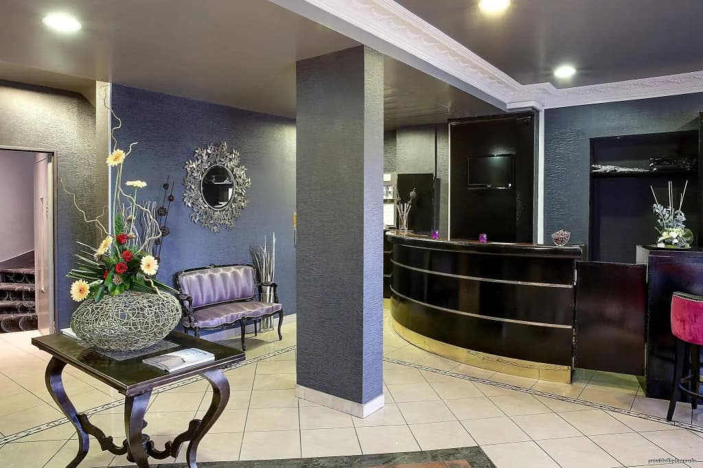 Best Western Plus Opera Batignolles - Photo 2