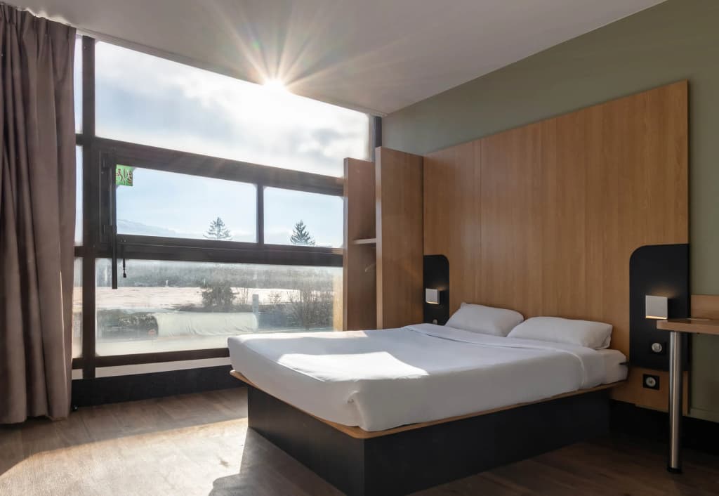 B&B HOTEL Grenoble Centre Verlaine - Photo 3