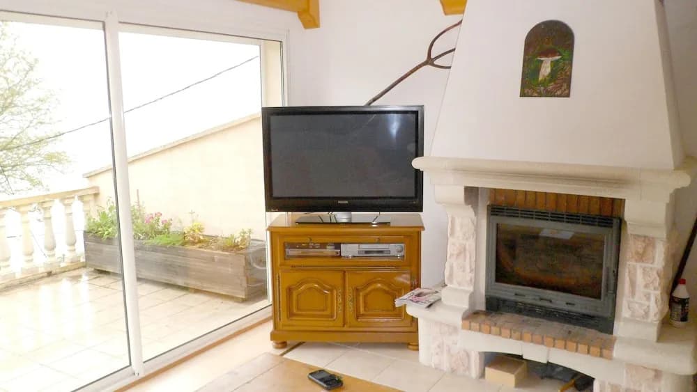 House With 3 Bedrooms in Nages, With Wonderful Lake View and Enclosed - Miniature 3