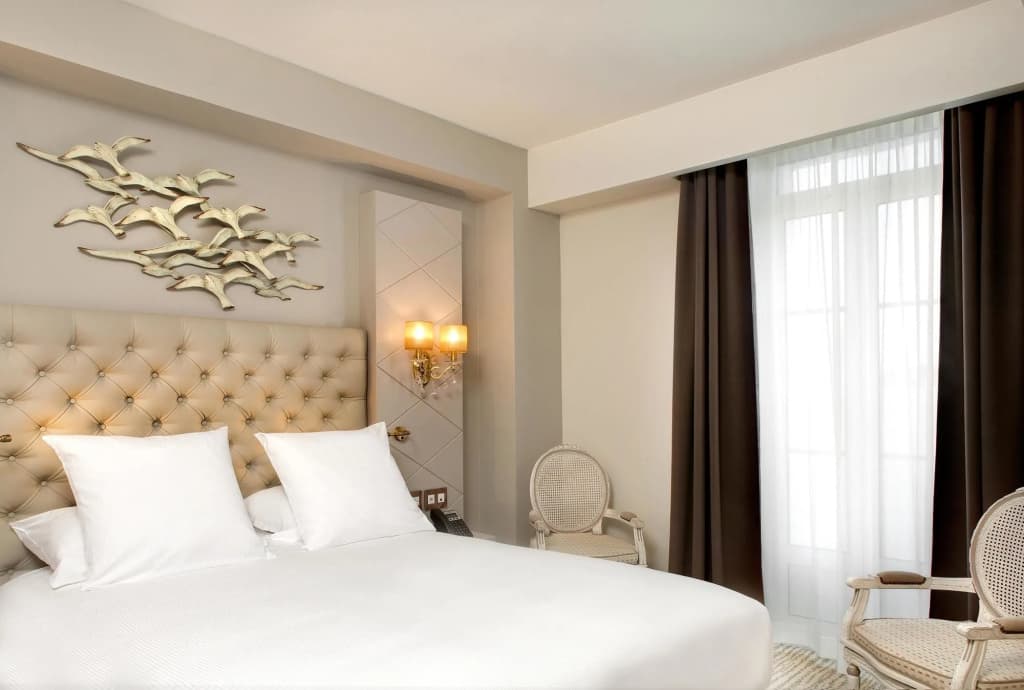 Grand Hotel Des Sablettes Plage, Curio Collection By Hilton - Miniature 7
