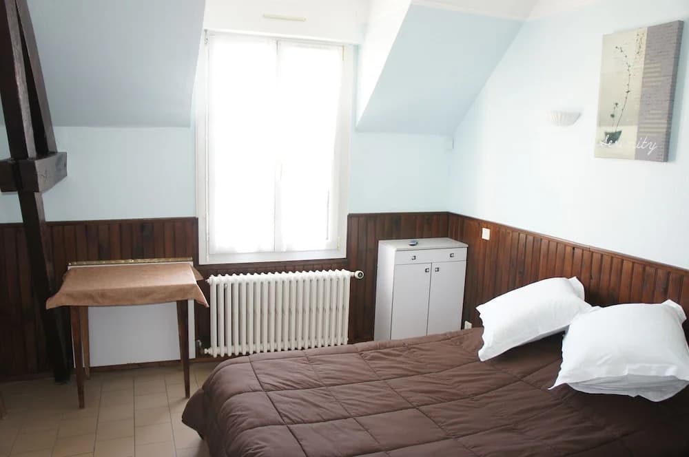 Hôtel de la place - Photo 2