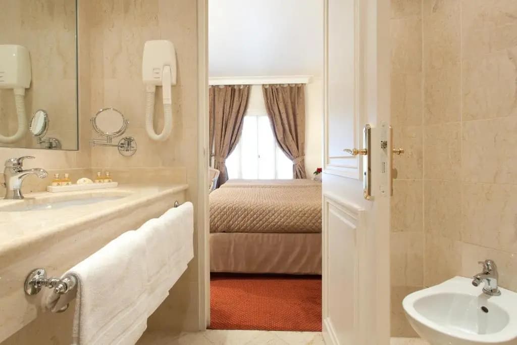 Grand Hotel Moderne - Miniature 6