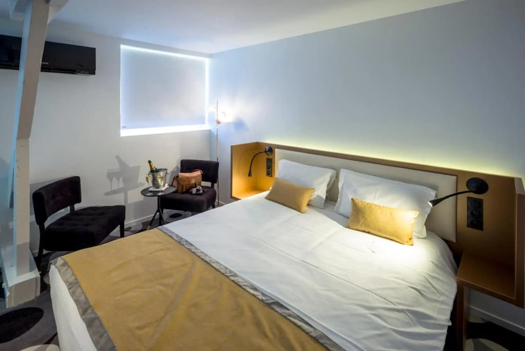 The Originals Boutique, Hôtel Auberge du Forgeron, Lille Sud - Photo 2
