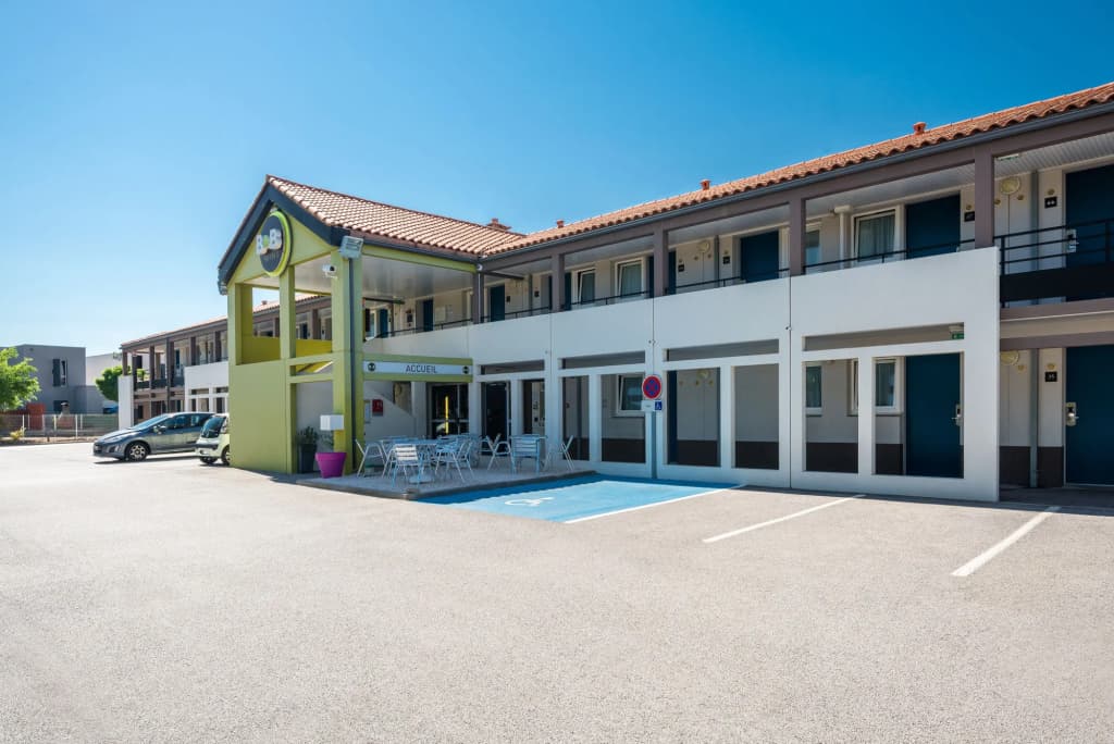 B&B HOTEL Perpignan Sud Porte d'Espagne - Photo 1