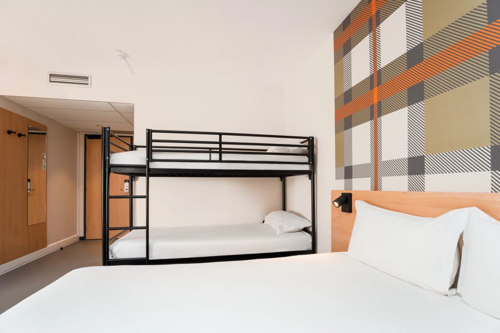 easyHotel Nice Old Town - Photo 5