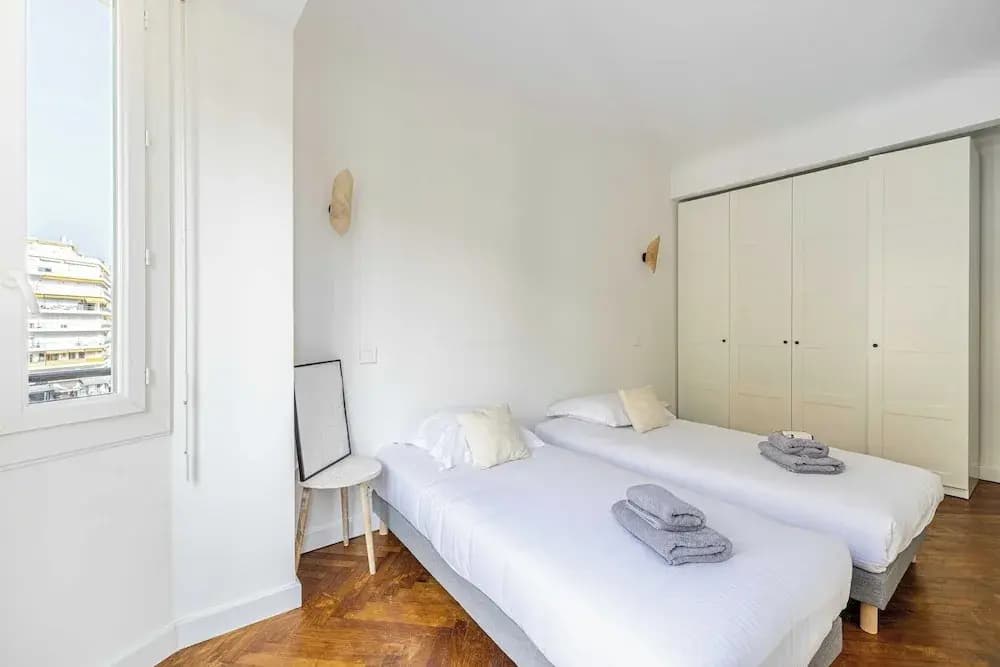 Elegance and Refinement With A/C - Cannes - Miniature 7