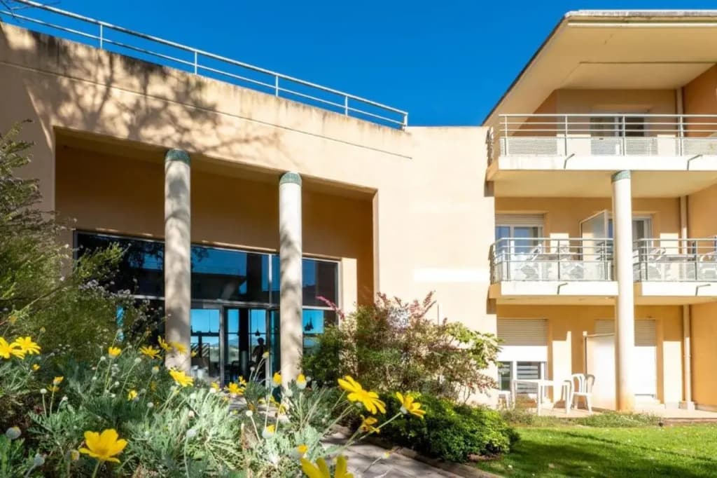 Nemea Appart Hotel Green Side Biot Sophia Antipolis - Photo 1