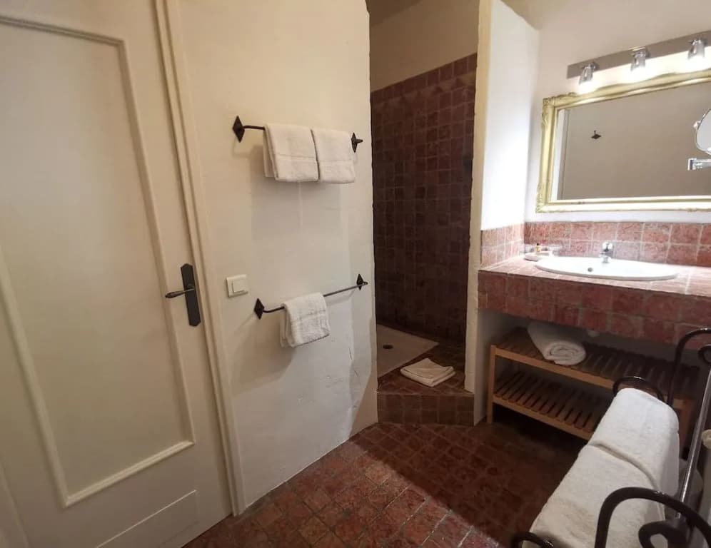 Hôtel Sous les Figuiers - Miniature 7