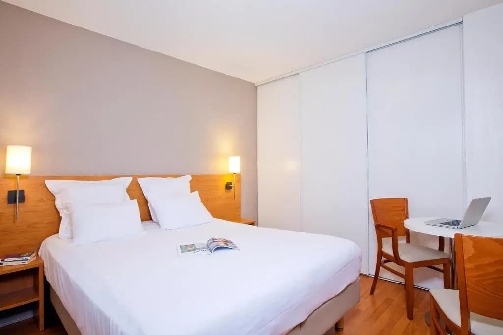 Sejours & Affaires Nantes La Beaujoire - Photo 2