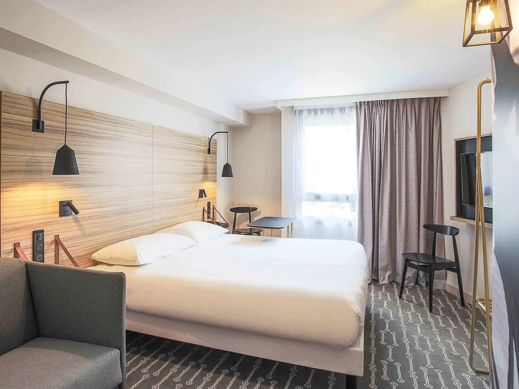 ibis Styles Laval Centre Gare - Miniature 6