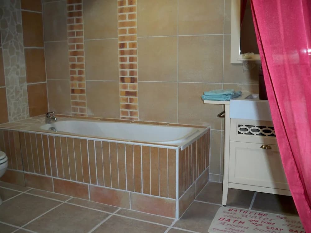 Chateau Borie Neuve - Miniature 7