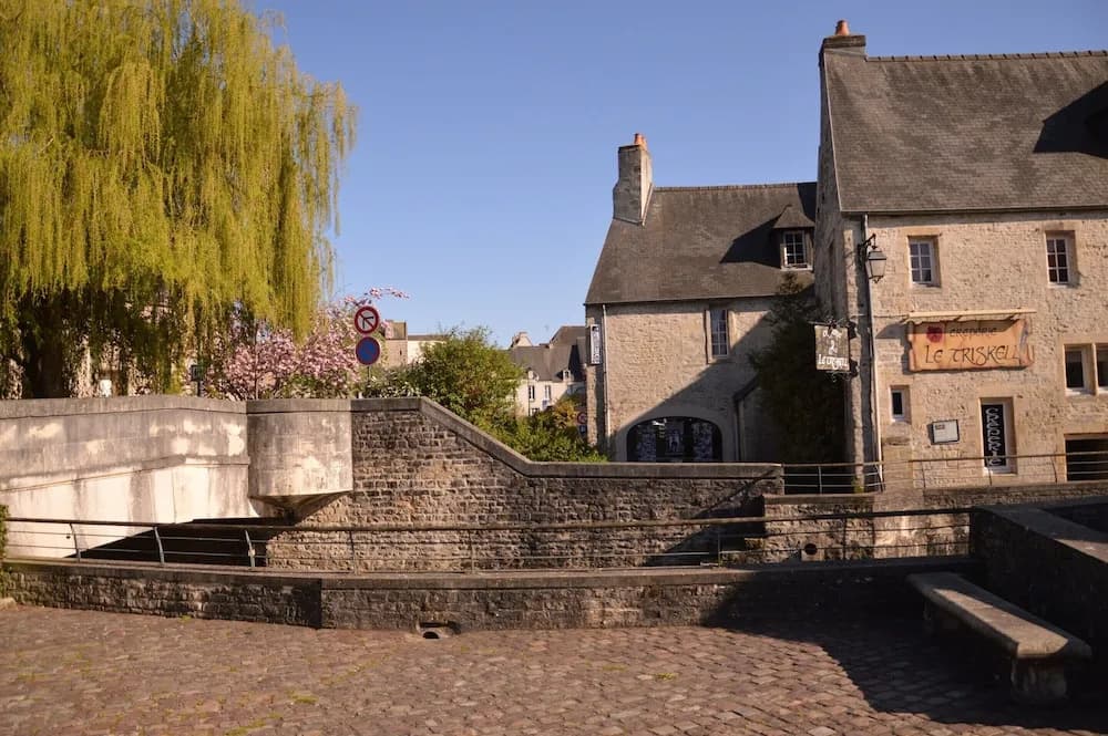 Apartment in Bayeux Near D-day Beaches - Miniature 8
