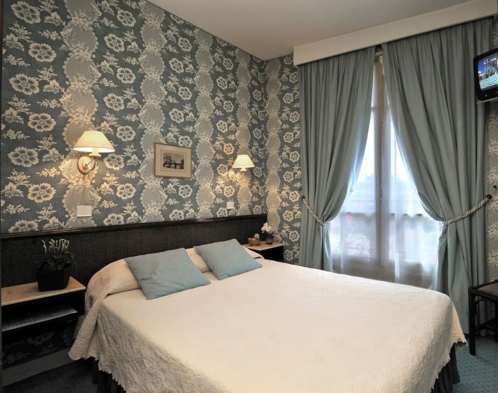 Hôtel Clément - Photo 2
