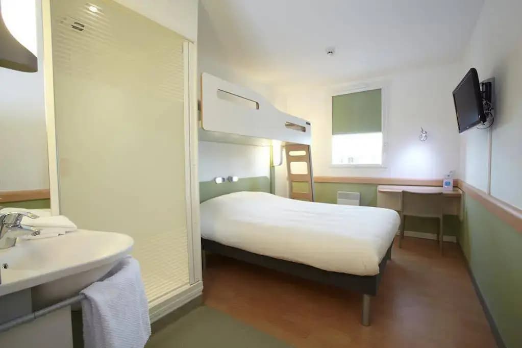 ibis budget Pontarlier - Photo 5