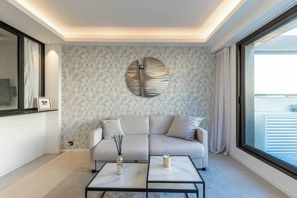 2 Room Apartment in Heart of Cannes+20m2 Terrace - Photo 4