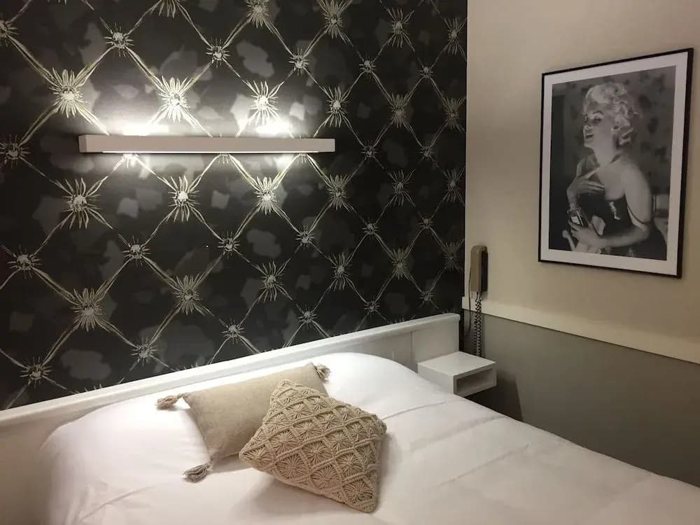 L'Acanthe Hôtel - Miniature 4