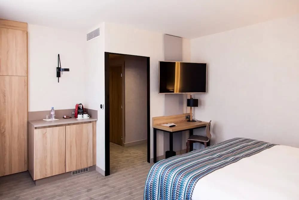 Logis Hotel Relais Saint Jacques - Miniature 6