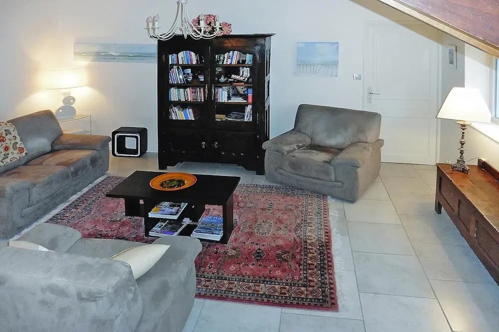 Holiday Home in Brittany Near Sandy Beaches - Miniature 5