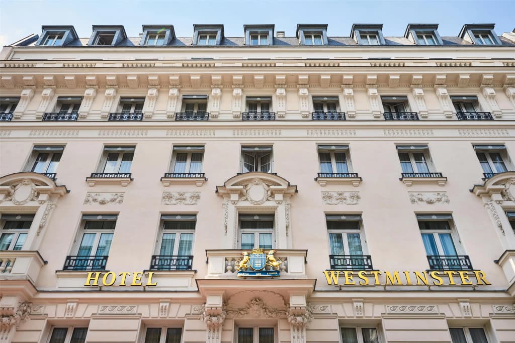 Hotel Westminster - Photo 1