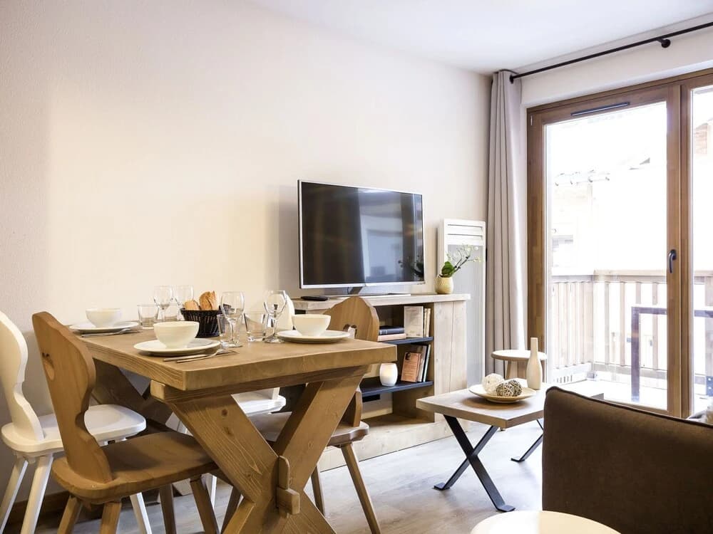 Adult-friendly Alpine Flat - Photo 3