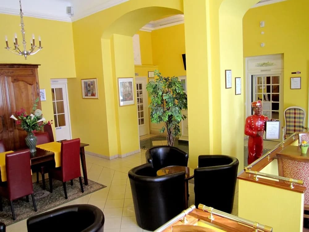 Hôtel Berlioz - Photo 2