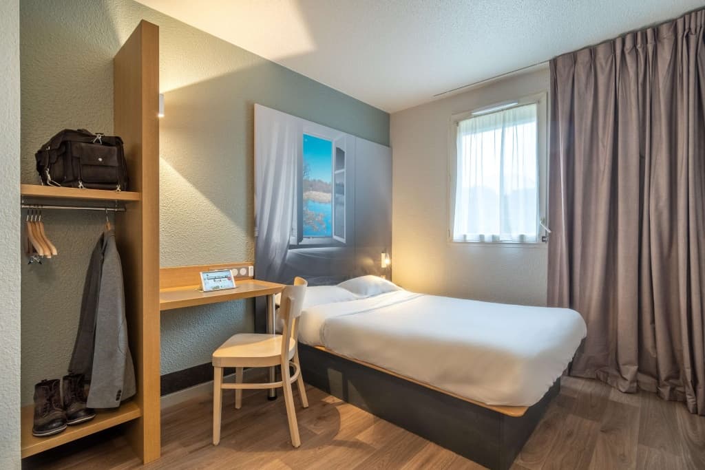 B&B HOTEL Châteauroux Aéroport - Photo 5