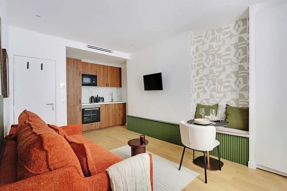 Modern Studio for 2 People - Miniature 8