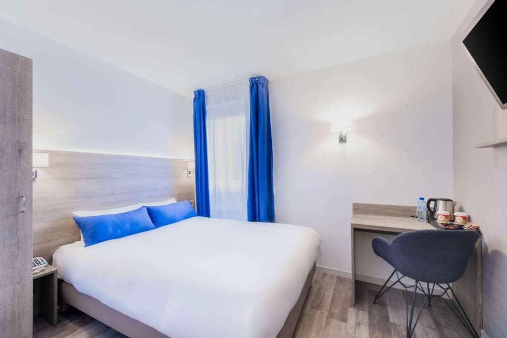 Quality Hotel Le Circuit - Le Mans - Photo 4