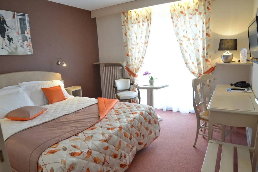 Cit'Hotel Logis de Brou - Photo 3