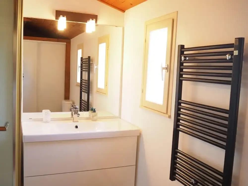 Nice Holiday Home With Private Pool in the Luberon Park, Grambois - Miniature 7