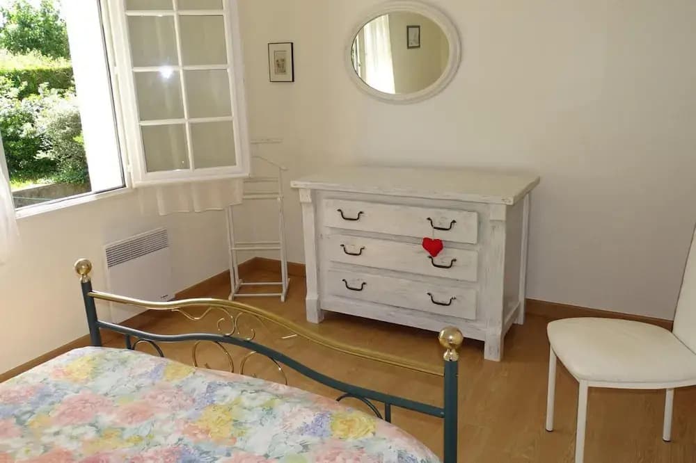 Beautiful Quiet Holiday Home, Close to the Beach - Miniature 4