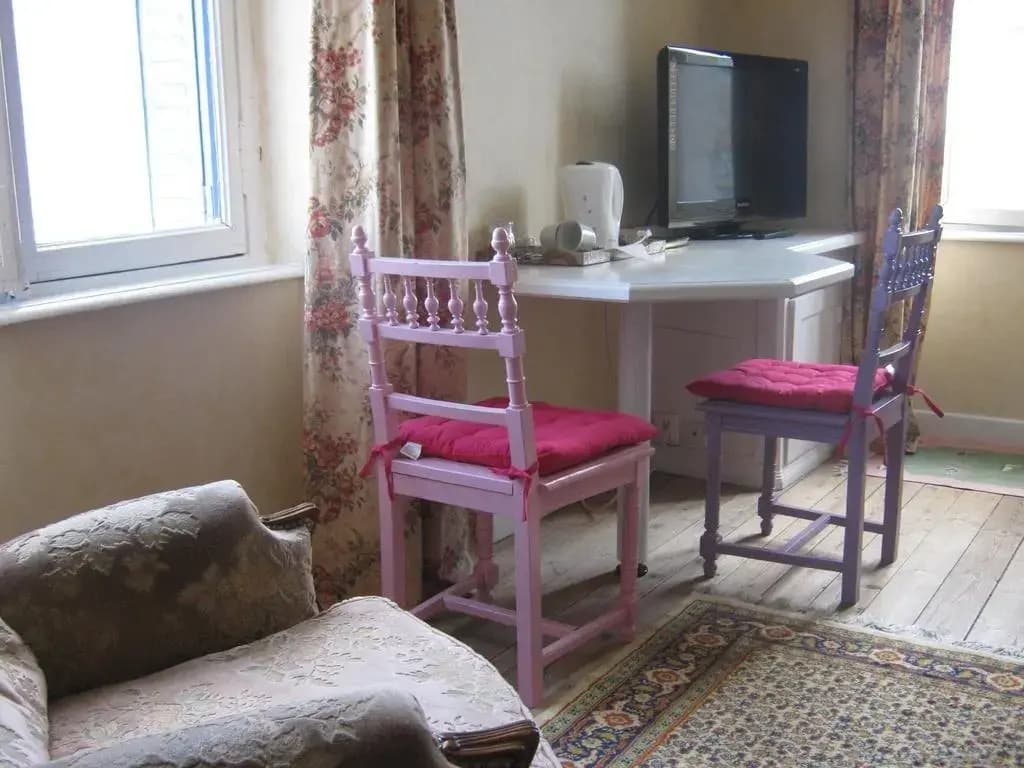 Pear Blossom House - Miniature 2
