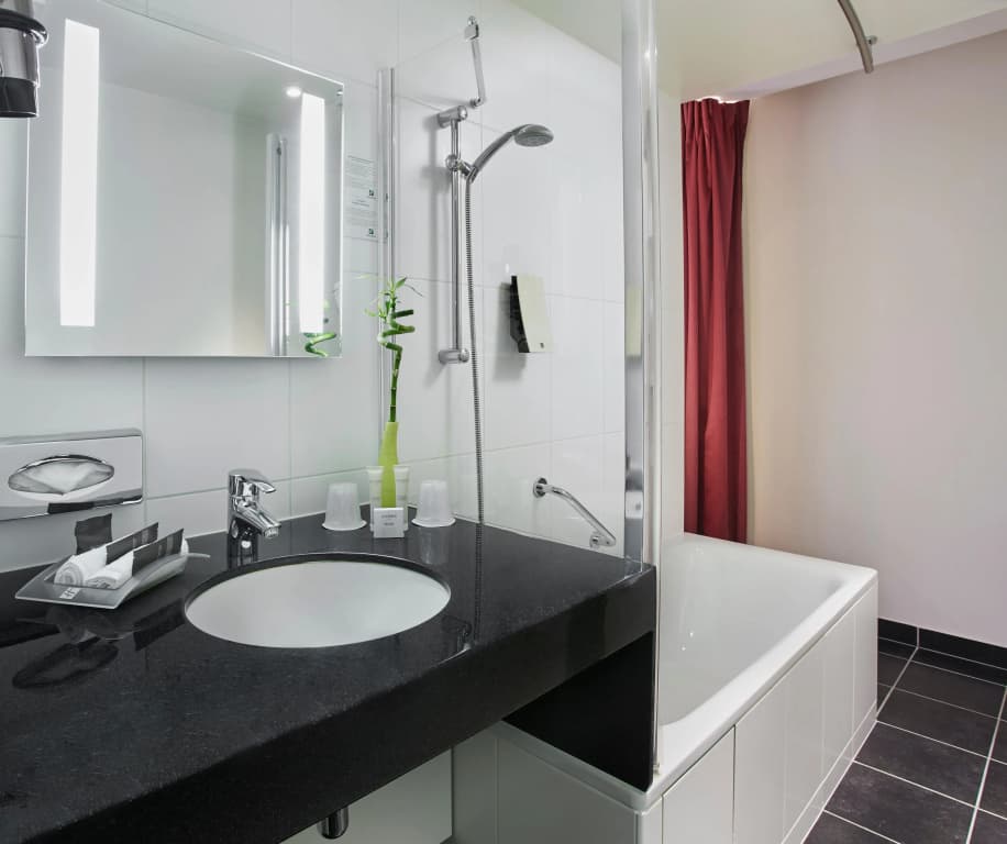 voco Paris – Porte de Clichy by IHG - Miniature 8