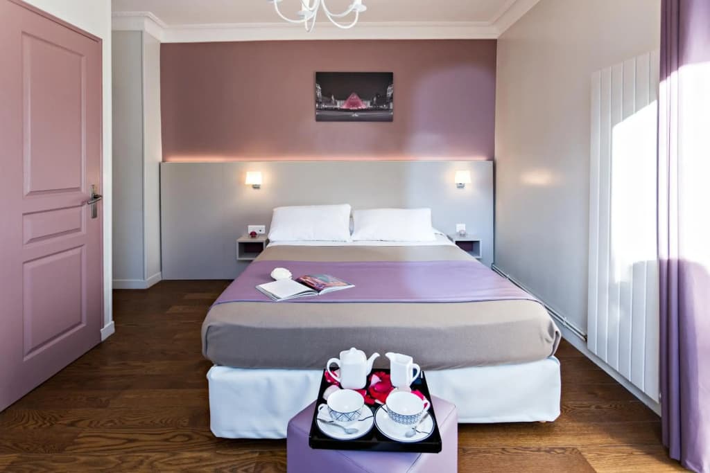 Modern Hotel - Miniature 7