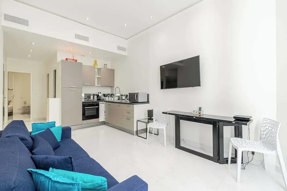 Beautiful Two Bedroom Apartment Near Croisette - Miniature 6