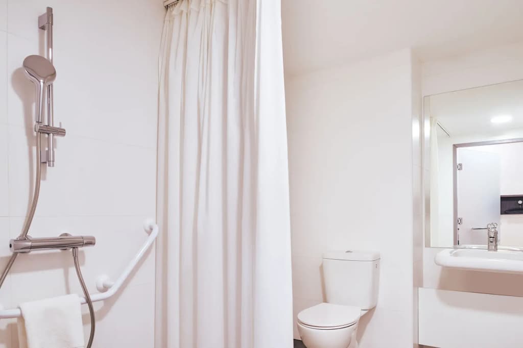 easyHotel Paris Charles de Gaulle - Miniature 8