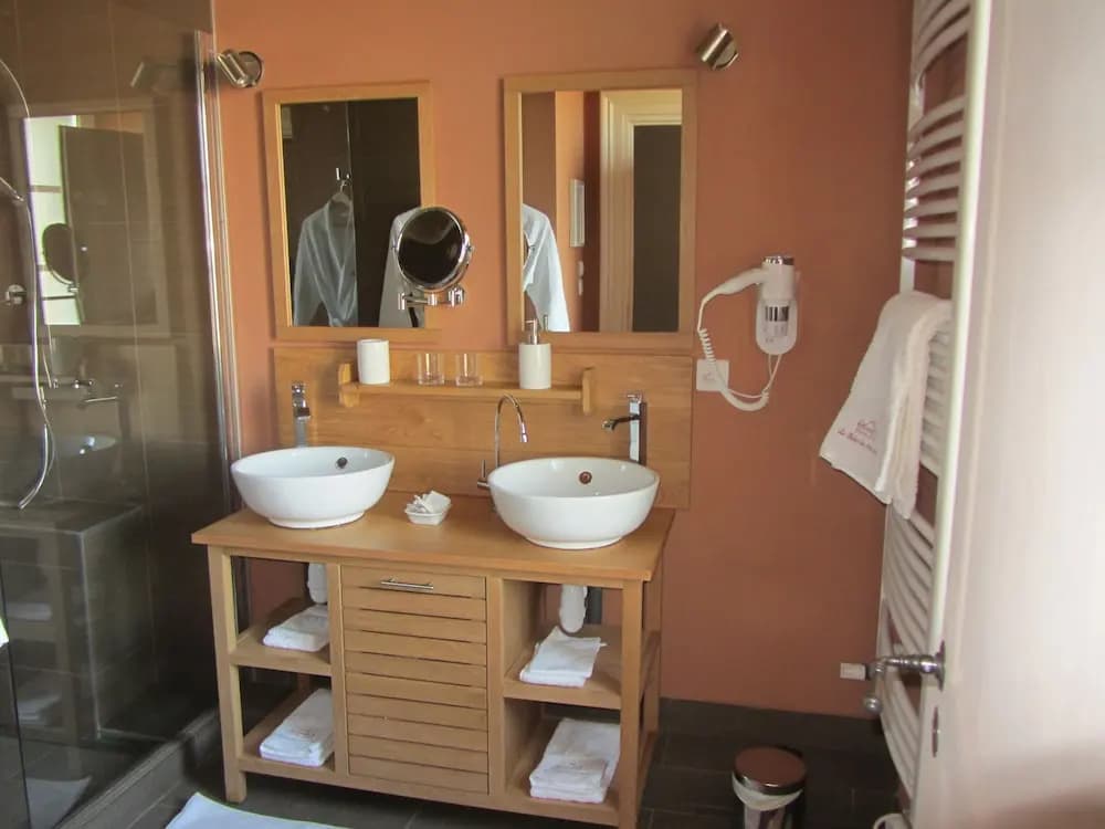 Le Relais des Deux Tours - Miniature 7