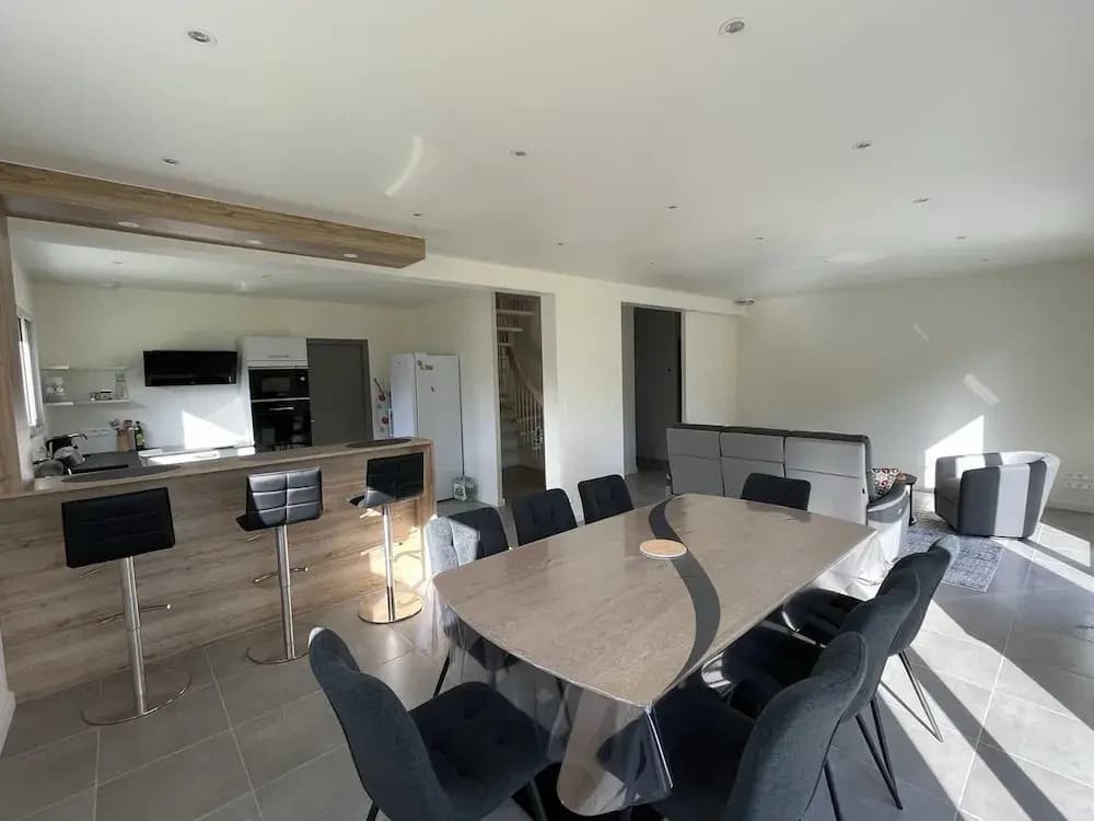 Spacious House Near Pink Granite Coast - Miniature 8