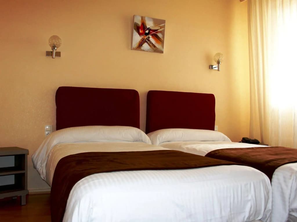 Hôtel Saint-Hubert - Photo 2