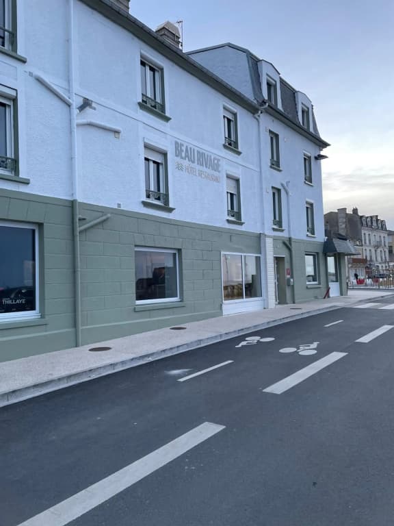 Le Beau Rivage - Photo 1