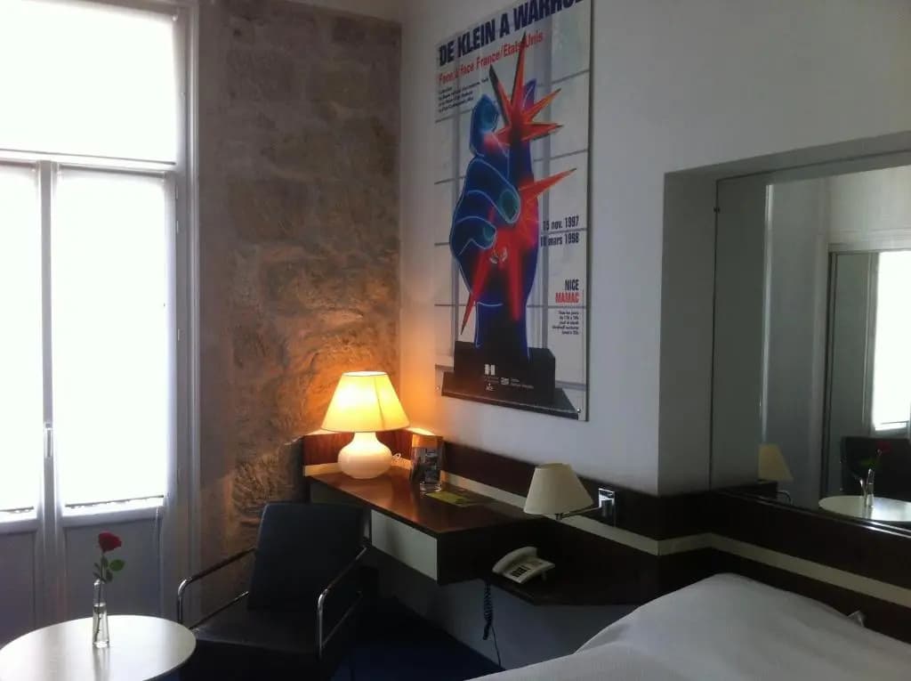 Windsor Hotel - Photo 5