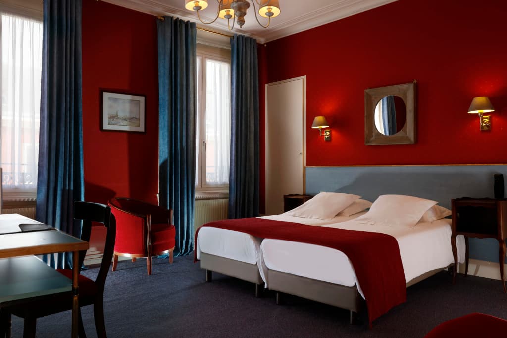Grand Hôtel de l'Univers - Photo 4