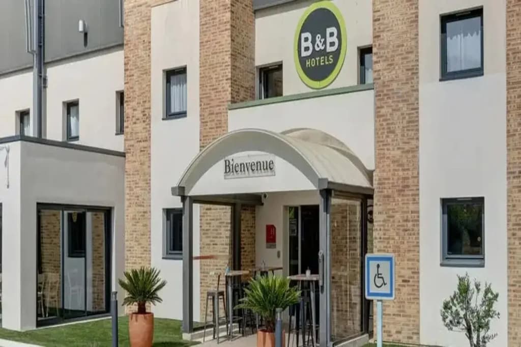 B&B HOTEL Aubagne Gémenos - Photo 1