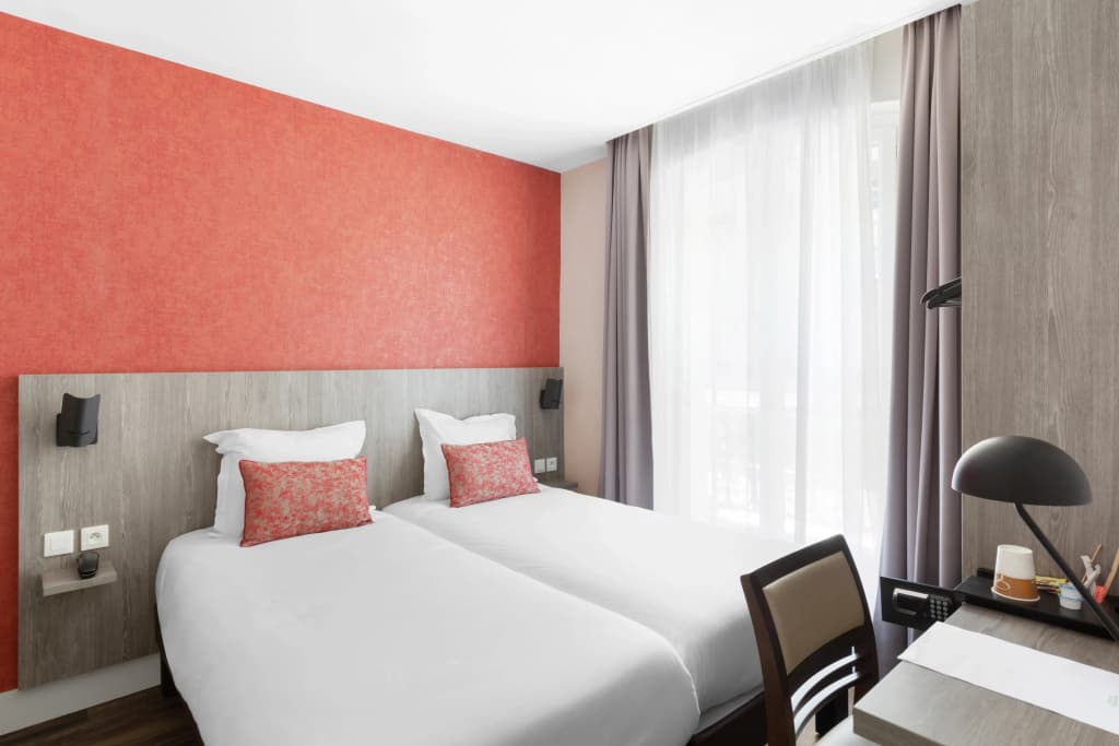 Sure Hotel by Best Western Paris Gare du Nord - Miniature 6