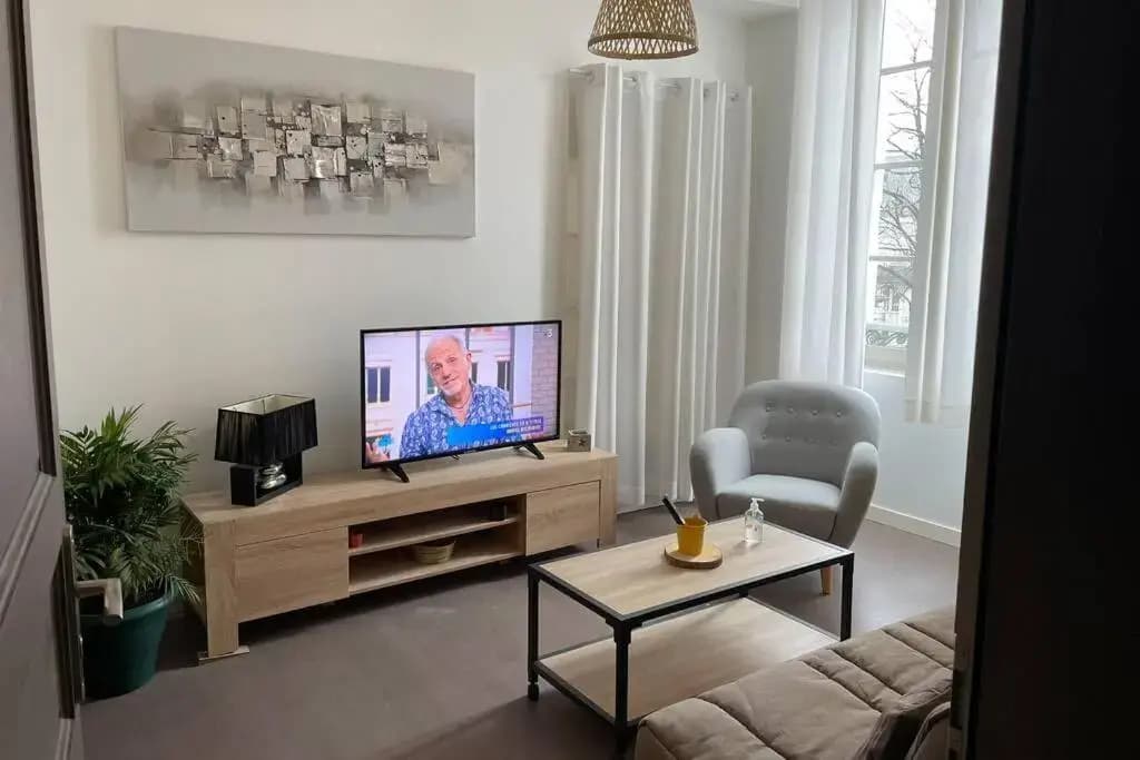 Logement Entier 33 M2 a Pau - Miniature 7