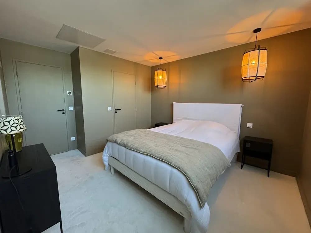 Stylish Home Base for Your Adventure - Photo 3