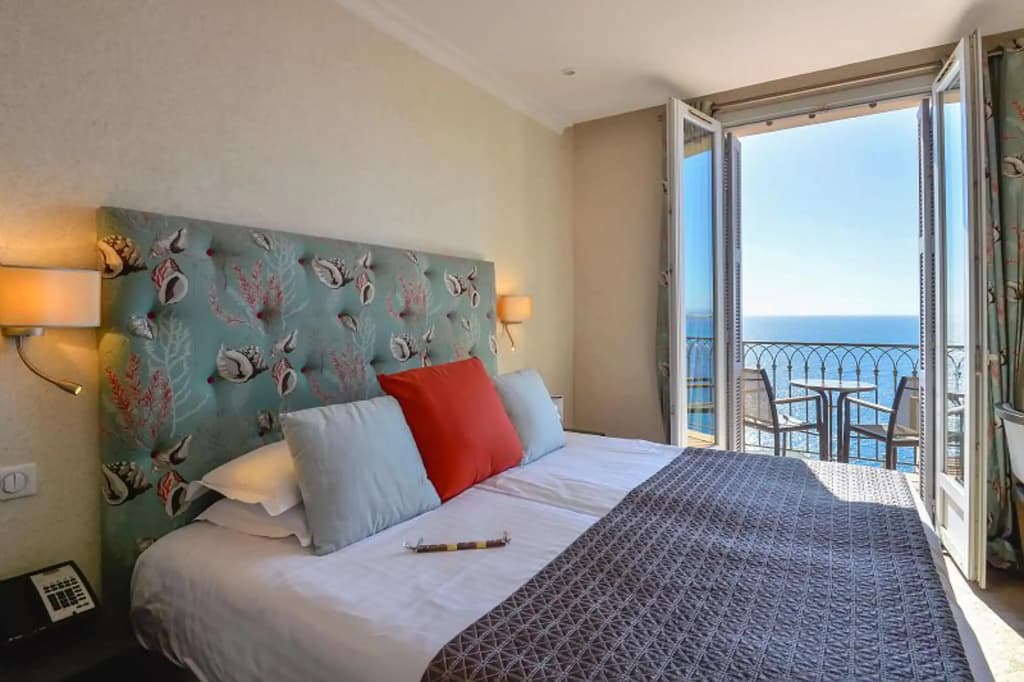 Hôtel La Pérouse Nice - Photo 2
