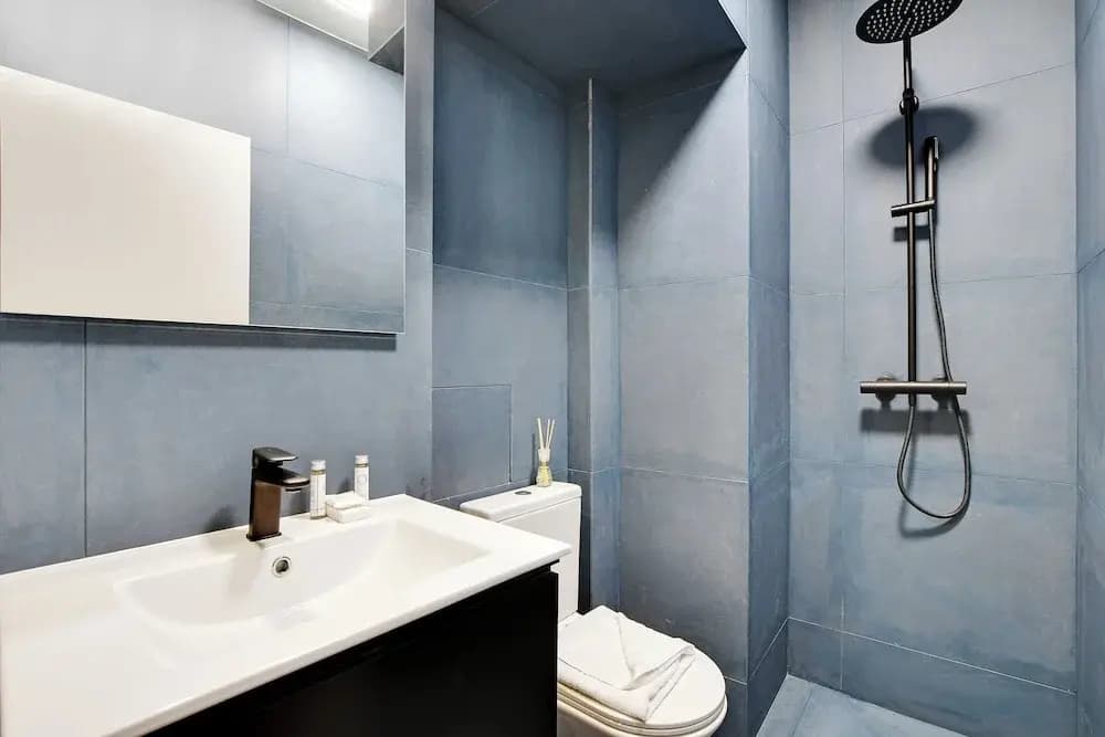 Peaceful Apartment With 1 Room - Miniature 7