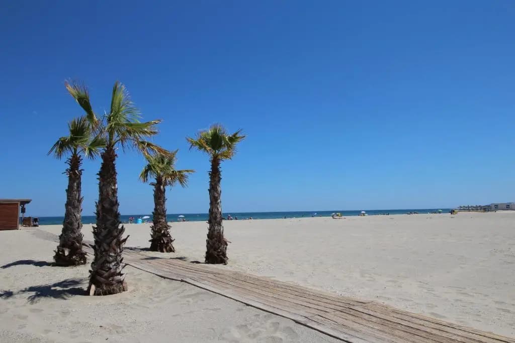 Studio cabine 4 pers proche de la plage et parking - Miniature 6