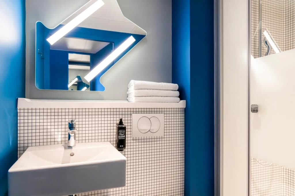 ibis Budget La Rochelle Centre Gare - Miniature 8